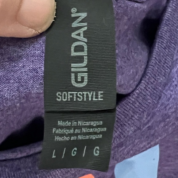 Women’s Purple Wave Chaser Graphic T-Shirt size L - Picture 2 of 3